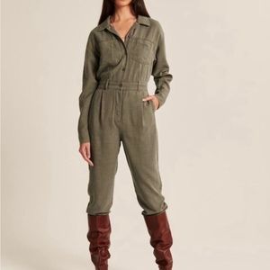 Abercrombie & Fitch Utility Jumpsuit in Olive Green